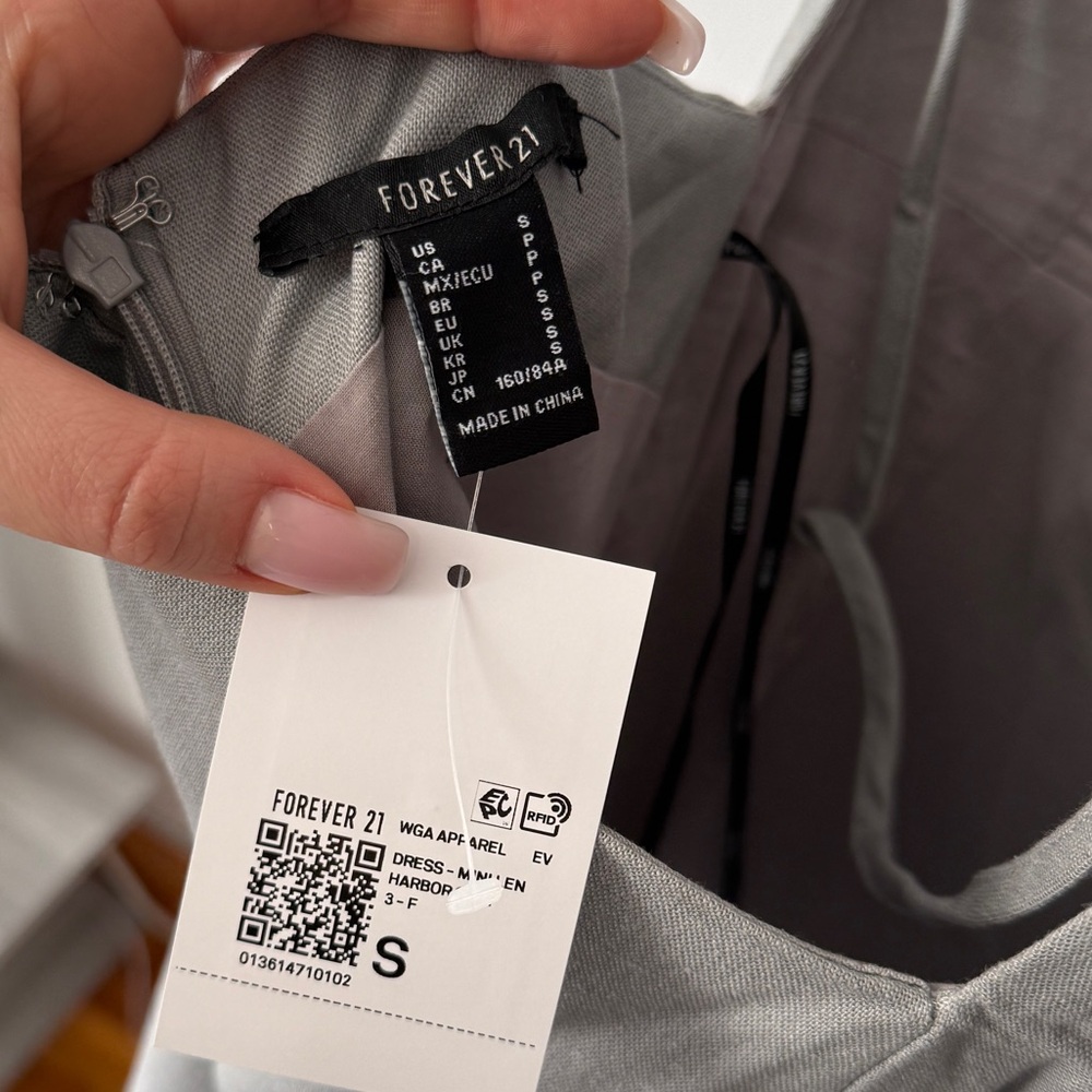 NWT Forever 21 Open Back Gray Mini Dress Size S - Picture 3 of 5